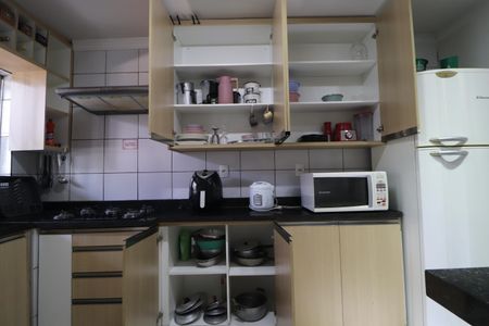 Casa para alugar com 100m², 2 quartos e 2 vagasCozinha
