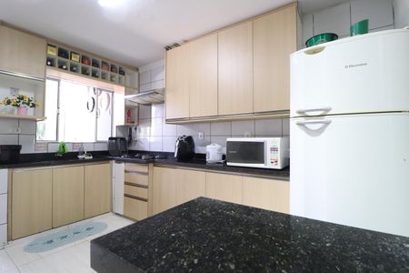 Casa para alugar com 100m², 2 quartos e 2 vagasCozinha