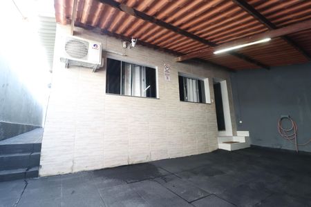 Casa para alugar com 100m², 2 quartos e 2 vagasVaranda da Sala