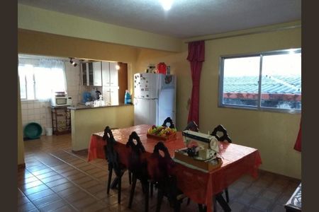 Casa à venda com 4 quartos, 160m² em Jardim Maria Rita, São Paulo