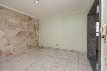 Sala de casa para alugar com 3 quartos, 160m² em Vila Cleonice, São Paulo