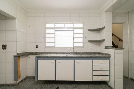 Casa para alugar com 160m², 3 quartos e 3 vagasCozinha
