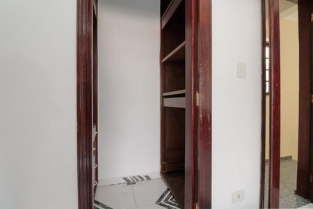 Casa para alugar com 160m², 3 quartos e 3 vagasCloset da suíte 2