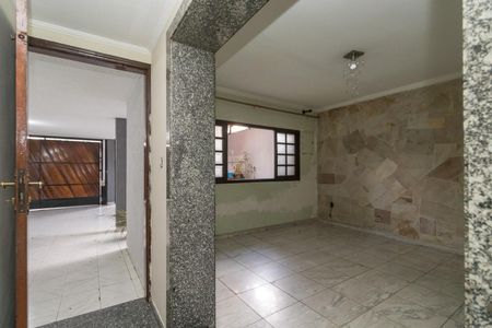 Sala de casa para alugar com 3 quartos, 160m² em Vila Cleonice, São Paulo