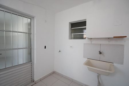 Casa para alugar com 36m², 1 quarto e sem vagaÁrea de Serviço