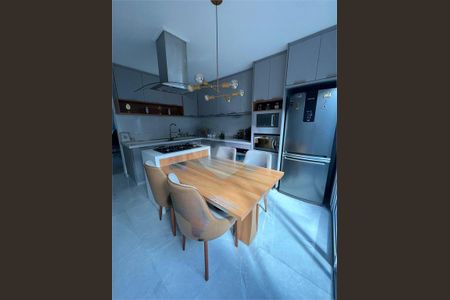 Casa à venda com 113m², 2 quartos e 2 vagas