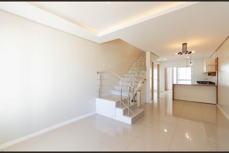 Casa à venda com 2 quartos, 101m² em São José, Canoas