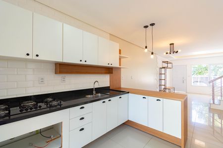 Casa à venda com 101m², 2 quartos e 1 vaga