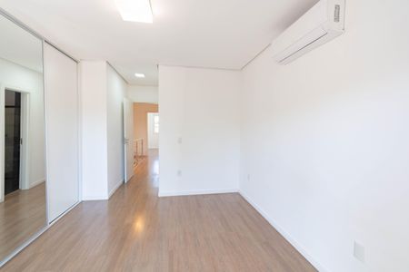 Casa à venda com 2 quartos, 101m² em São José, Canoas