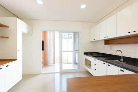 Casa à venda com 101m², 2 quartos e 1 vaga