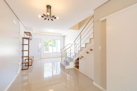 Casa à venda com 2 quartos, 101m² em São José, Canoas