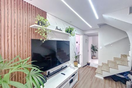 Sala de casa de condomínio à venda com 2 quartos, 90m² em Vila Esperança, São Paulo