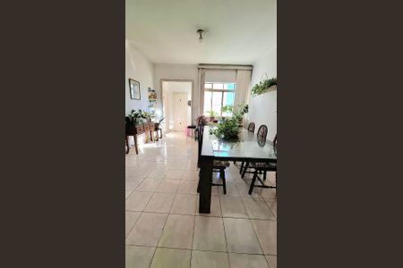 Apartamento à venda com 120m², 3 quartos e sem vagaSala de jantar