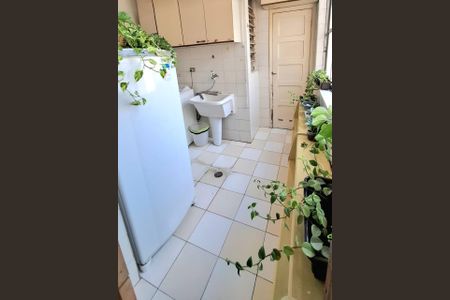 Apartamento à venda com 120m², 3 quartos e sem vagaÁrea de serviço