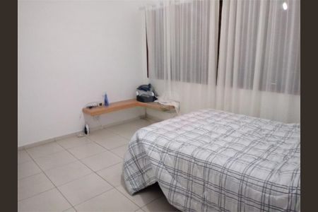 Casa à venda com 3 quartos, 200m² em Parque Grajau, São Paulo