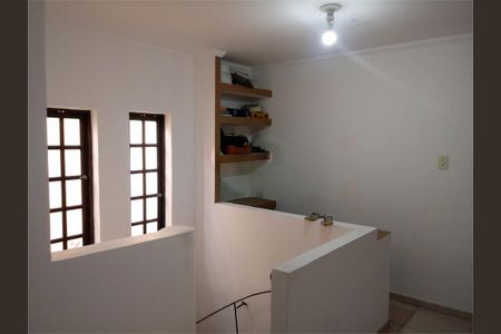 Casa à venda com 3 quartos, 200m² em Parque Grajau, São Paulo