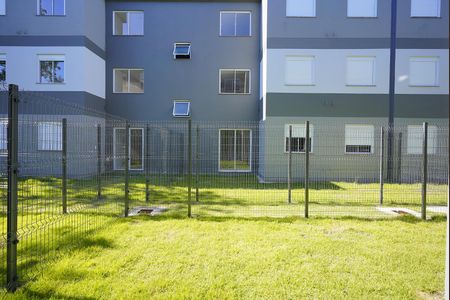 Sala Vista de apartamento para alugar com 2 quartos, 90m² em Guarujá, Porto Alegre