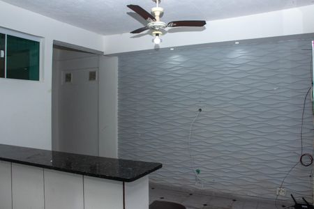 Sala/Cozinha de apartamento para alugar com 1 quarto, 50m² em Jardim Flamboyant, Cabo Frio