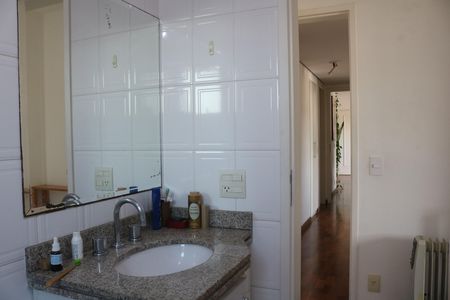 Apartamento para alugar com 132m², 4 quartos e 2 vagasBanheiro 2