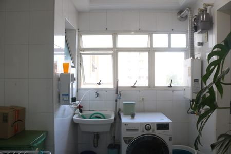 Apartamento para alugar com 132m², 4 quartos e 2 vagasÁrea de Serviço