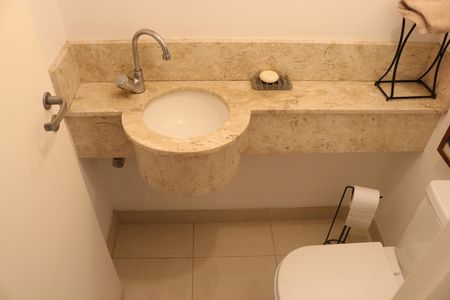 Apartamento para alugar com 132m², 4 quartos e 2 vagasLavabo