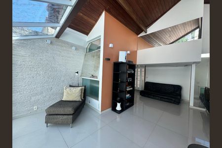 Sala de casa à venda com 5 quartos, 325m² em Urca, Rio de Janeiro