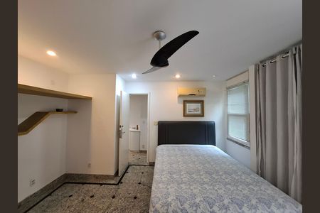 Casa à venda com 325m², 5 quartos e 2 vagas Casa à venda com 325m², 5 quartos e 2 vagasSuíte 1