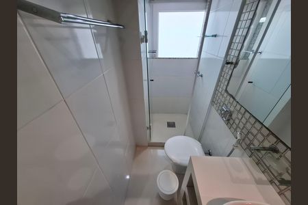 Casa à venda com 325m², 5 quartos e 2 vagas Casa à venda com 325m², 5 quartos e 2 vagasEscritório