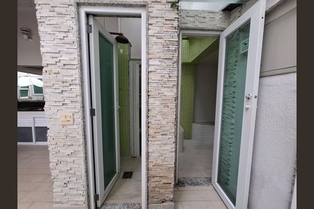 Casa à venda com 325m², 5 quartos e 2 vagas Casa à venda com 325m², 5 quartos e 2 vagasSauna