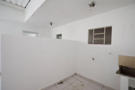 Casa para alugar com 38m², 1 quarto e sem vagaÁrea de Serviço