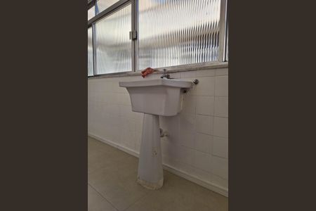 Apartamento para alugar com 75m², 2 quartos e 1 vagaÁrea de Serviço