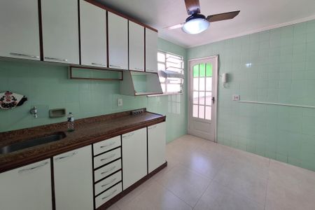 Apartamento para alugar com 75m², 2 quartos e 1 vagaCozinha