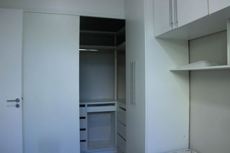 Casa de condomínio para alugar com 70m², 1 quarto e 1 vagaCloset do quarto