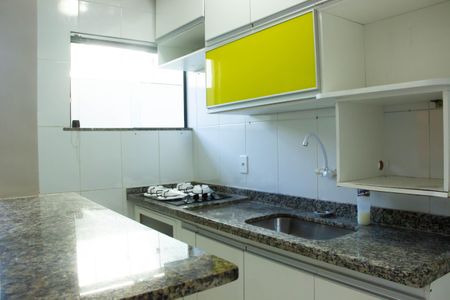 Sala/Cozinha de casa de condomínio para alugar com 1 quarto, 70m² em Jardim Excelcior, Cabo Frio