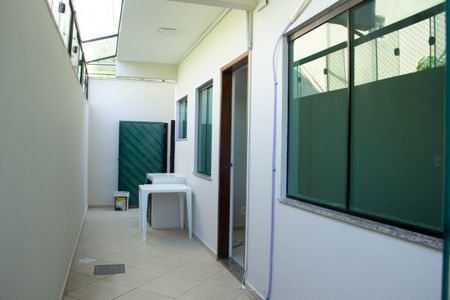 Casa de condomínio para alugar com 70m², 1 quarto e 1 vagaEntrada
