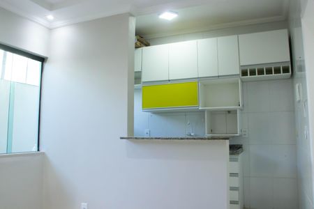 Casa de condomínio para alugar com 70m², 1 quarto e 1 vagaSala/Cozinha