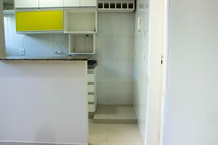 Casa de condomínio para alugar com 70m², 1 quarto e 1 vagaSala/Cozinha