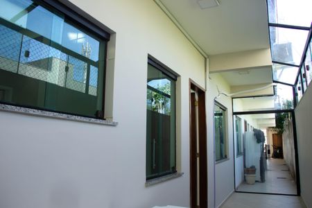 Casa de condomínio para alugar com 70m², 1 quarto e 1 vagaEntrada