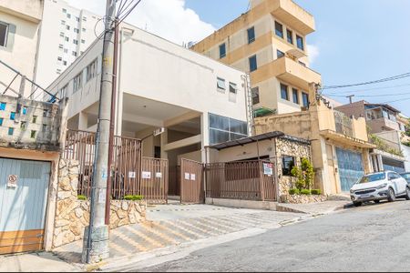 Apartamento para alugar com 57m², 2 quartos e 1 vagaFachada e portaria