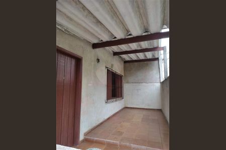 Casa à venda com 330m², 2 quartos e 2 vagas