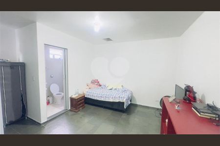 Casa à venda com 5 quartos, 140m² em Jardim das Imbuias, São Paulo