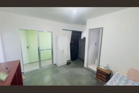Casa à venda com 5 quartos, 140m² em Jardim das Imbuias, São Paulo