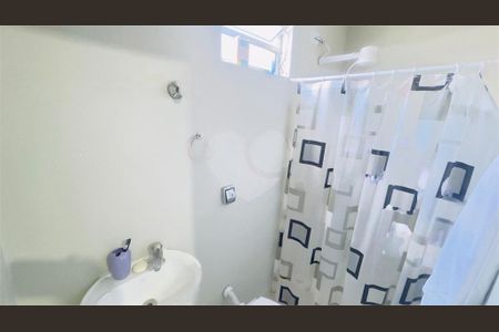 Casa à venda com 5 quartos, 140m² em Jardim das Imbuias, São Paulo