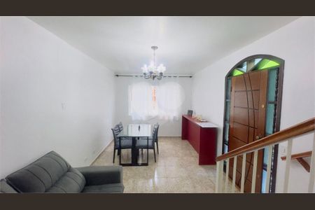 Casa à venda com 5 quartos, 140m² em Jardim das Imbuias, São Paulo