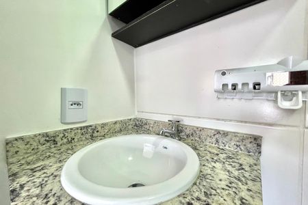 Apartamento para alugar com 26m², 1 quarto e sem vaga Apartamento para alugar com 26m², 1 quarto e sem vagaBanheiro da Suíte