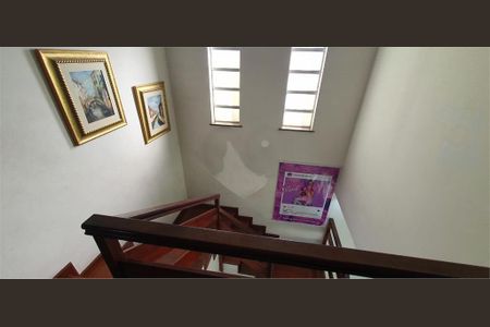 Casa à venda com 4 quartos, 238m² em Rio Bonito, São Paulo