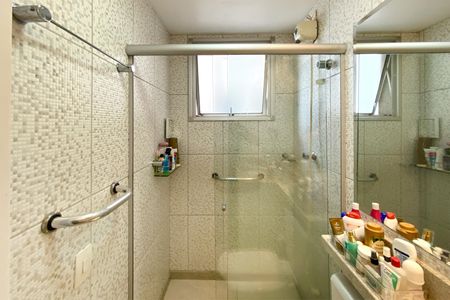 Apartamento à venda com 75m², 3 quartos e 2 vagasBanheiro