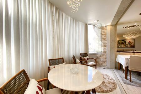 Apartamento à venda com 75m², 3 quartos e 2 vagasVaranda da Sala