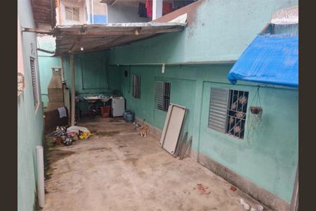 Casa à venda com 3 quartos, 300m² em Jardim Regis, São Paulo