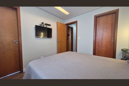 Apartamento à venda com 95m², 3 quartos e 2 vagasQuarto 1